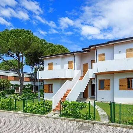 Апартаменты Villaggio Sole B Clima,